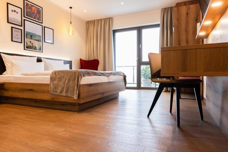 Weinzuhause Hotel-Restaurant-Vinothek Mommenheim Екстер'єр фото